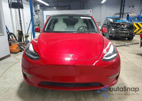2021 Tesla Model Y z USA, uszkodzony, nr VIN 5YJYGDEEXMF102682